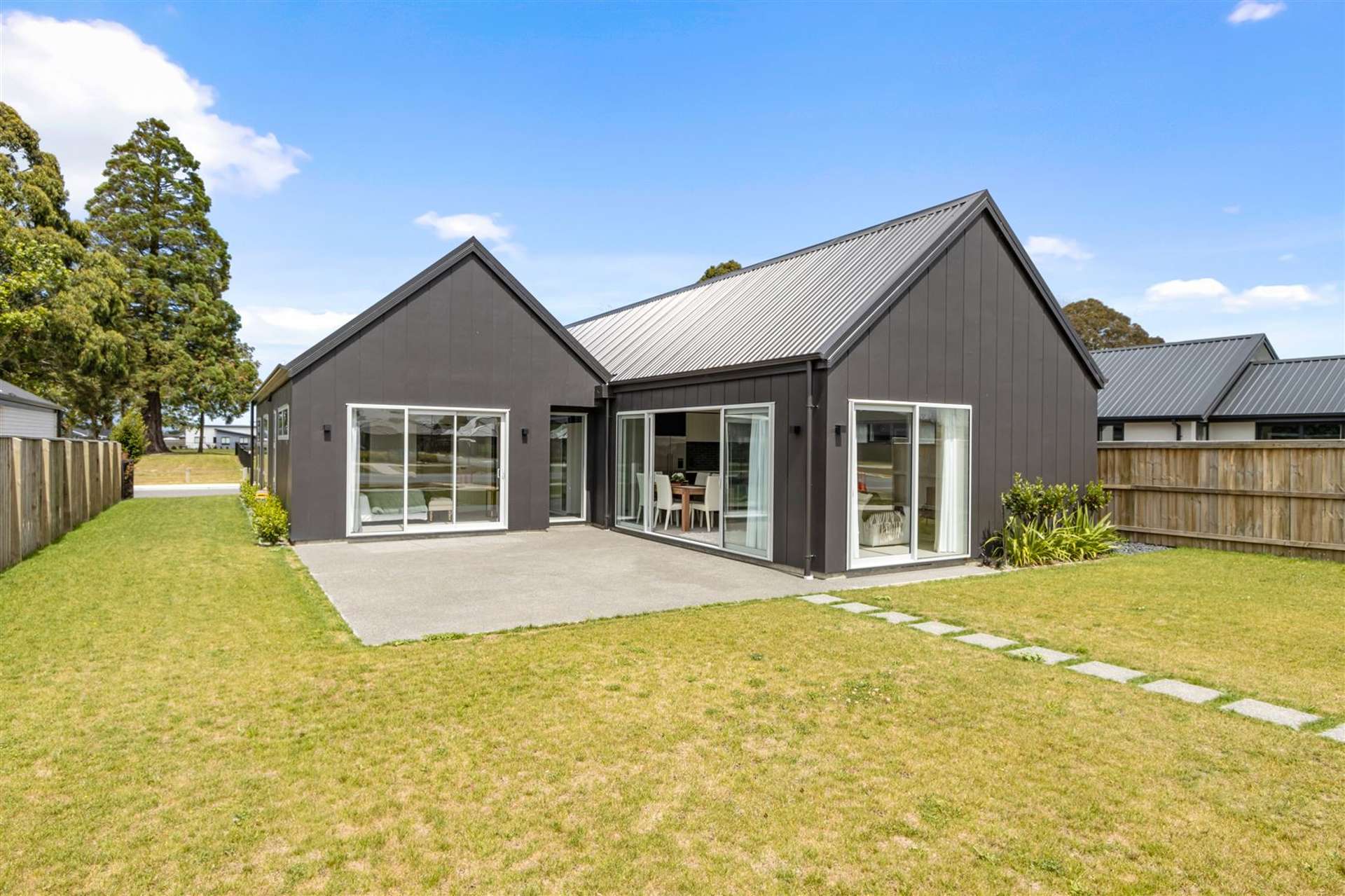 8 John Raven Lane Woodend_0