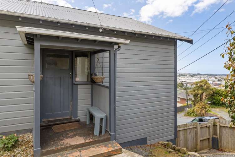 44 Leckhampton Court_3