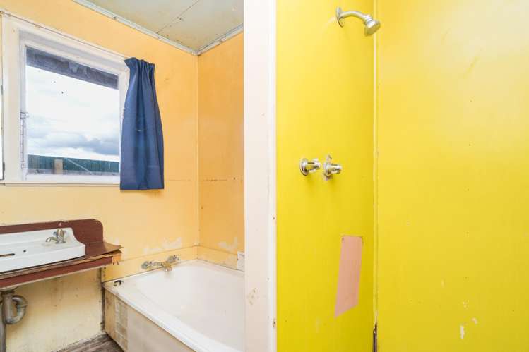 10 Somerset Crescent Highbury_5