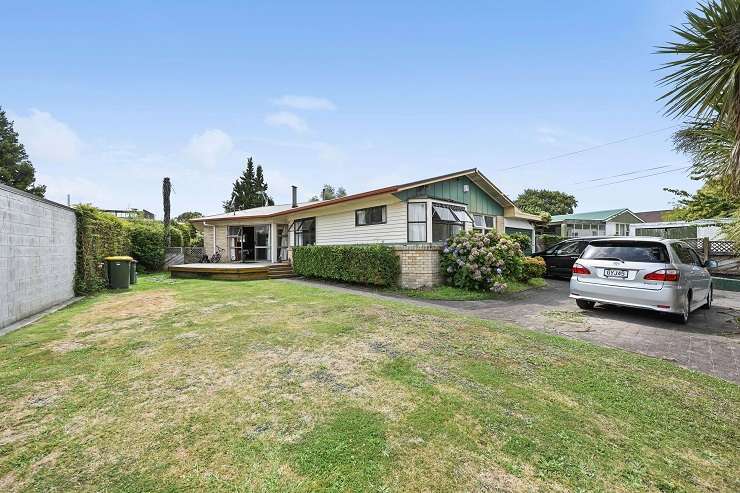 The four properties on Fend Street have a total rateable value of $4.045m. Photo / Supplied