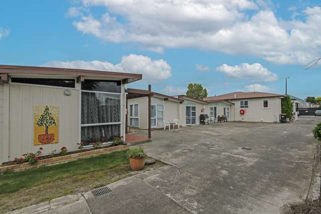 374 Tremaine Avenue Takaro_3