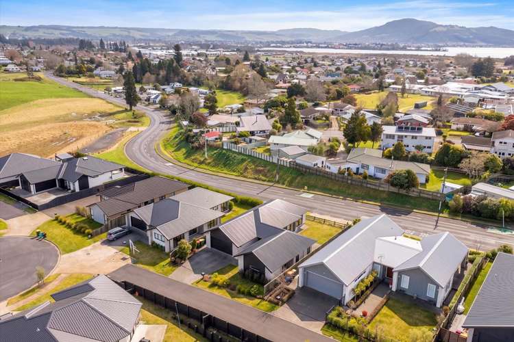 11 Tarata Place Owhata_24
