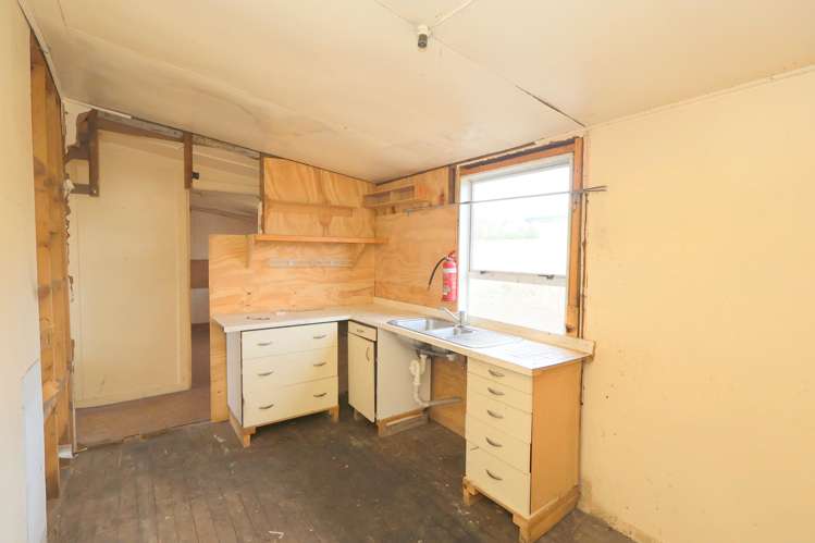 298 Gore Street Bluff_8