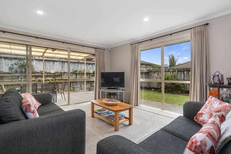 8 Maxwell Place Te Kamo_8