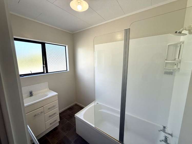 4/18 Waiari Road 1653_6