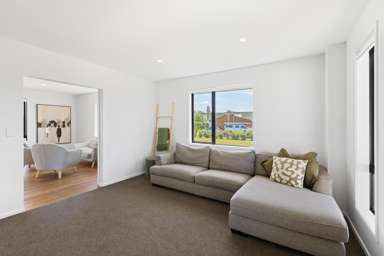 5 Brook Street North_2