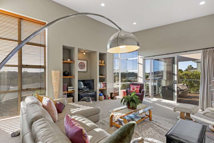 23d Violet Street Raglan_11