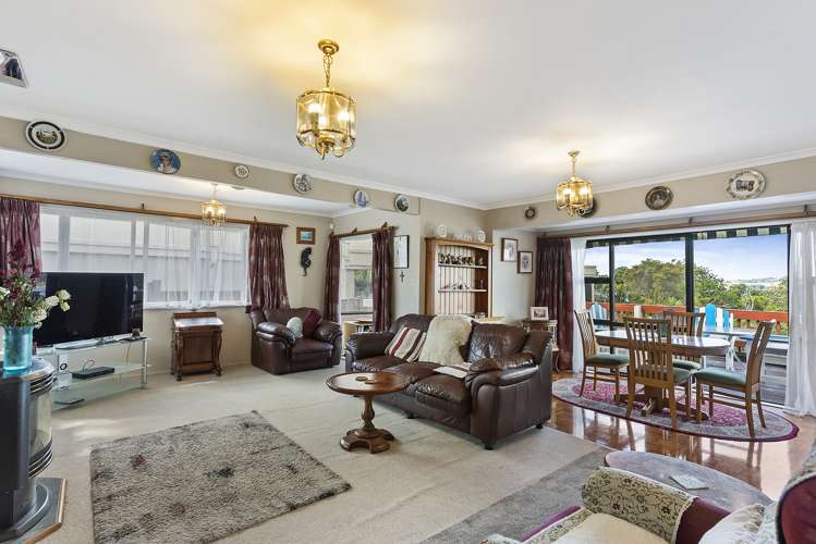 17 Tui Vale Road Cockle Bay_11