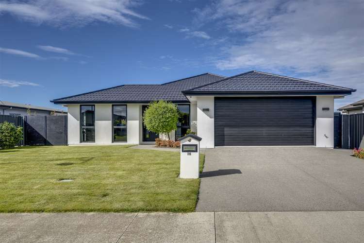 16 Kapiti Drive_0