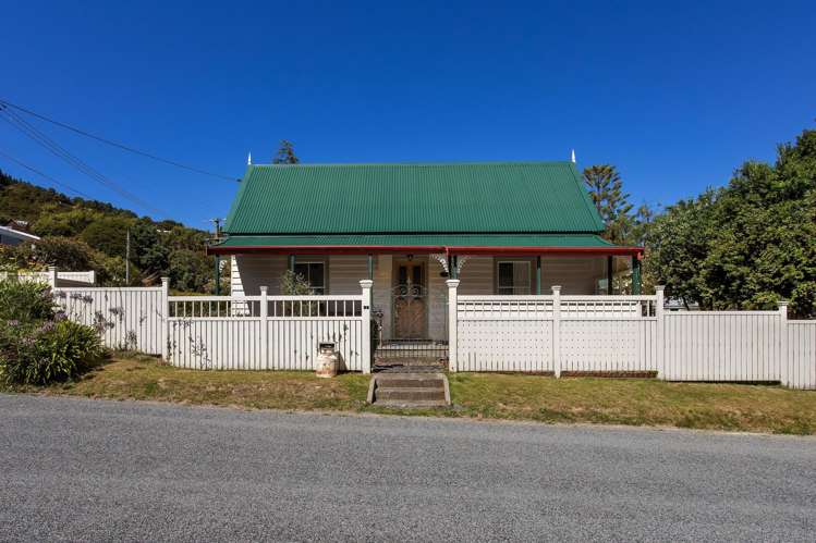 26 Rue Benoit Akaroa_1