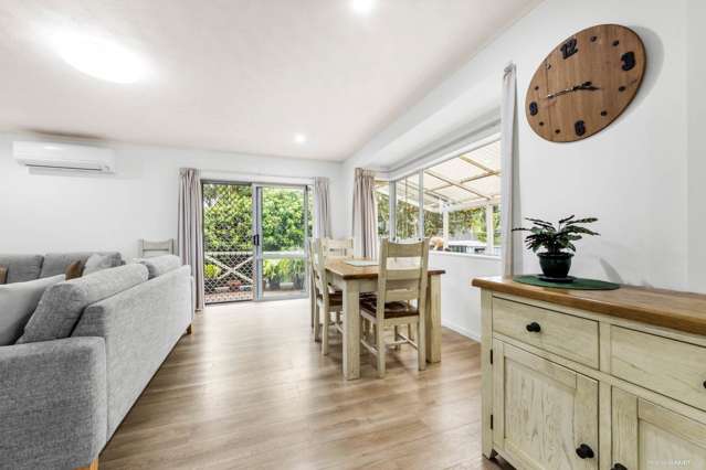 1/10 May Avenue Te Atatu South_2