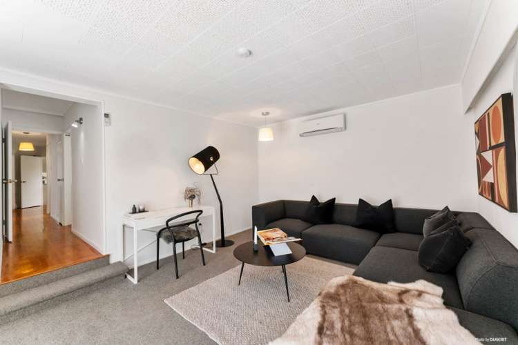 12 Dennis Avenue Hillpark_15