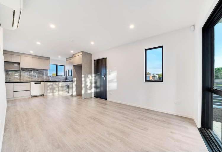 137a Mahia Road Wattle Downs_3