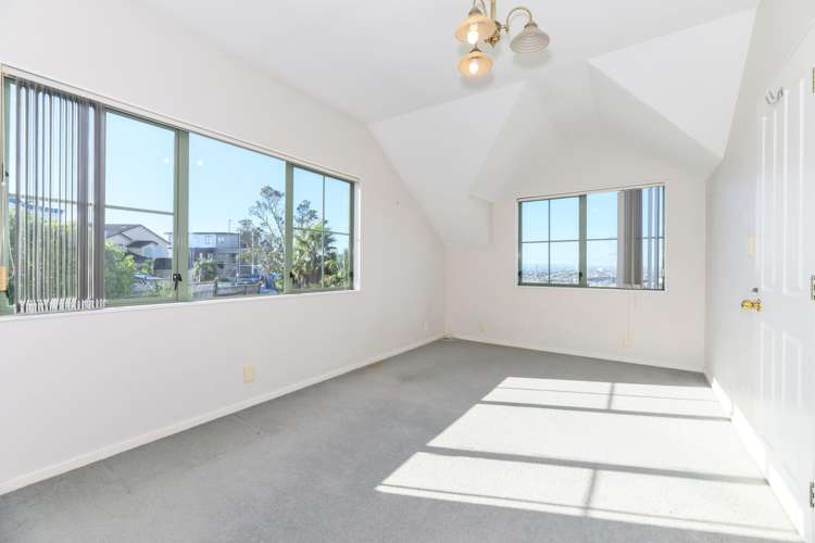 1 Highgrove Lane Totara Vale_7