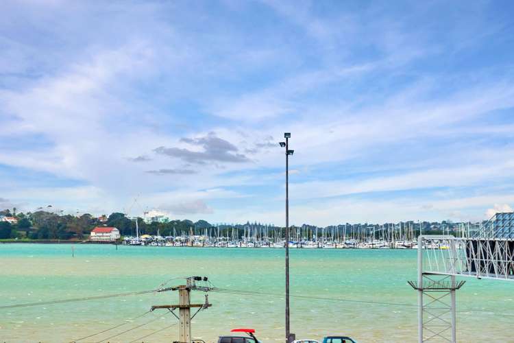 1/3 Beach Road Northcote Point_7