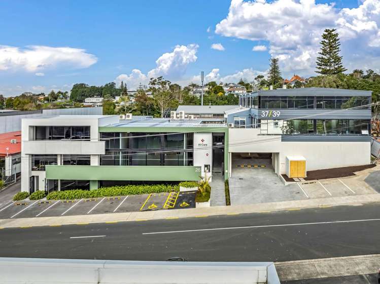 Level 1/37-39 Woodside Avenue_0