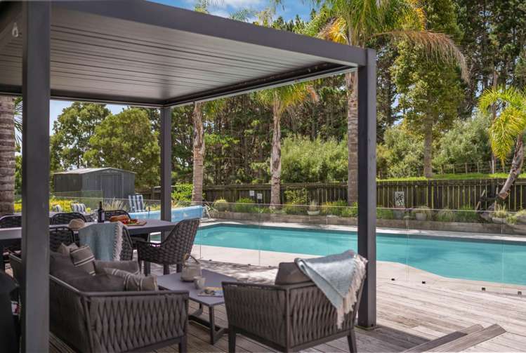 317 & 317A West Road Brookby_55