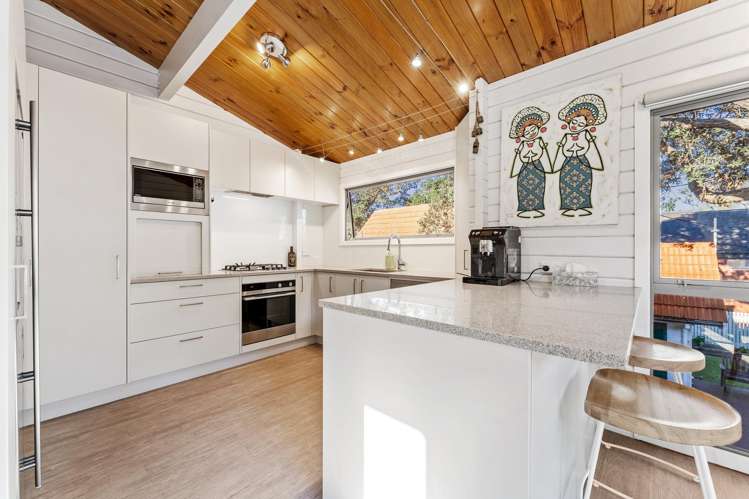 54 Waiwera Road Waiwera_8