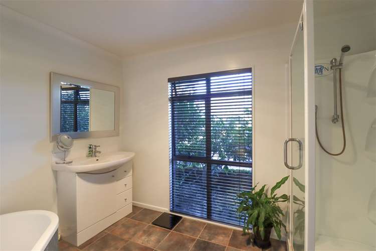 426 Doake Road Levels Valley_11