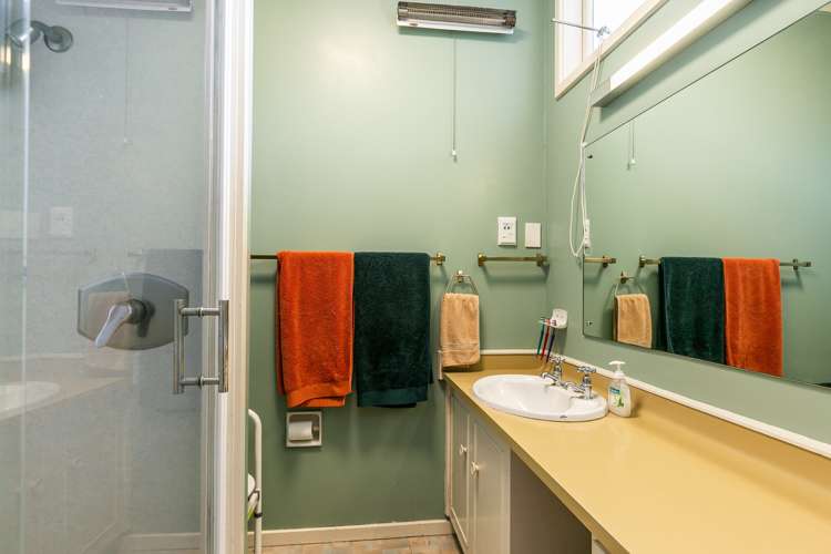 10 Mathieson Avenue Khandallah_20