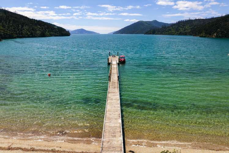 240 Maraetai Bay Marlborough Sounds_17
