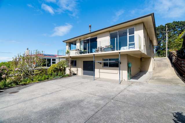 Garden charm and family flexibility