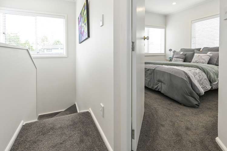 909 Harding Road Camberley_12