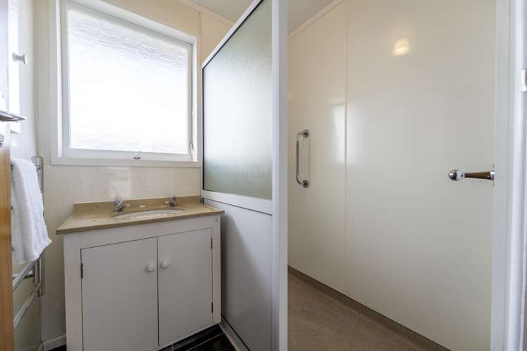 2/16 Douglas Street Highfield_11