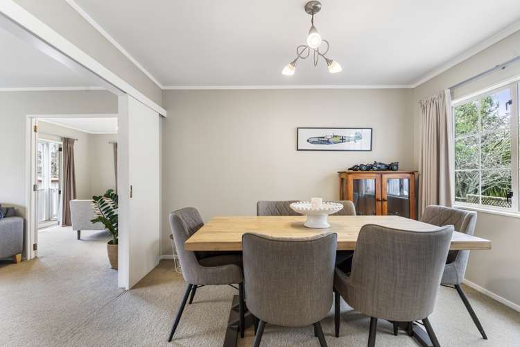 57 Gosford Drive Botany Downs_14