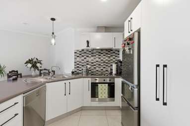 17/281 Maunganui Road_4