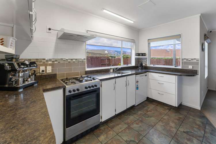 9 Evergreen Way Stoke_5