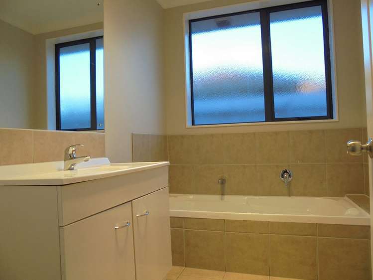 203 Keri Vista Rise Papakura_5