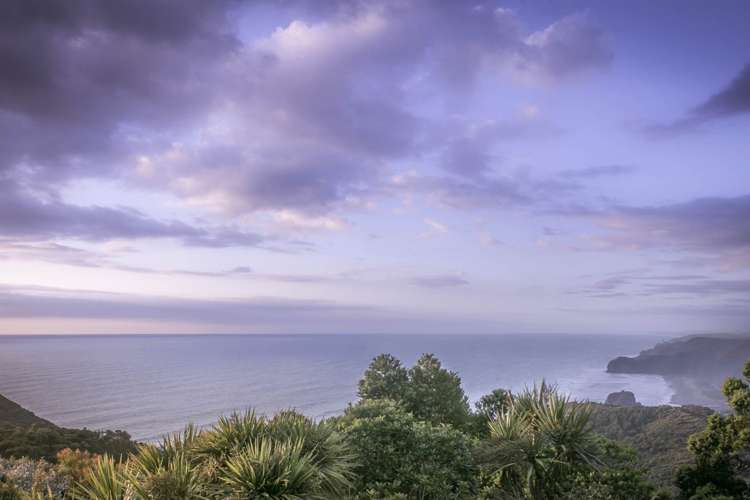 41 Te Ahuahu Road Piha_12