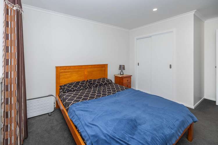 7 Heke Lane Glenview_13
