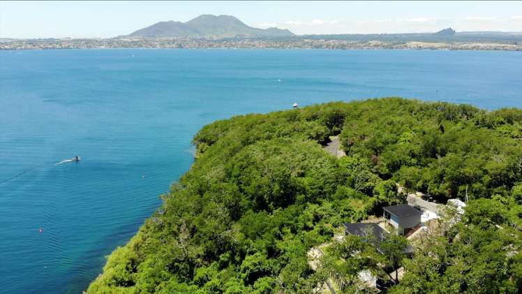 19 Parawera Drive Acacia Bay_18