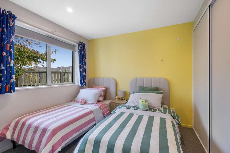 39 Zinnia Way Wigram_11