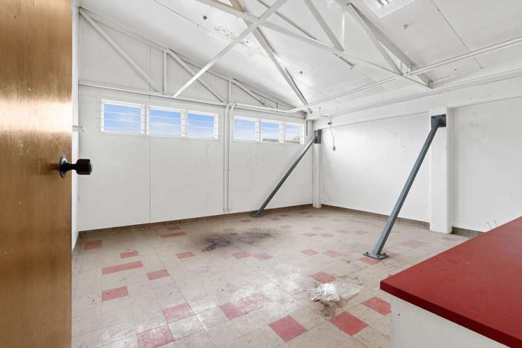 213-215 Oxford Street Levin_10