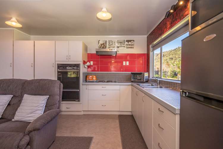 26 Banbury Street Waimangaroa_20