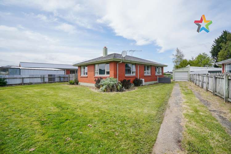 38 Tuai Street Ascot_14