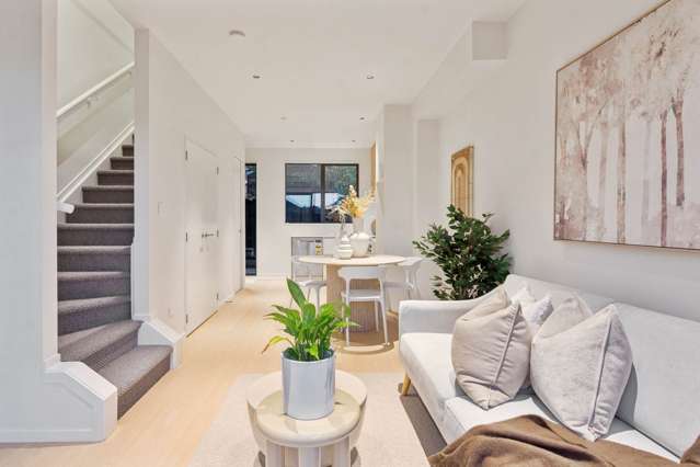 34 Holland Avenue Pt England_2