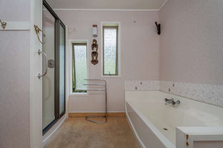 2 Wharf Road Tairua_13