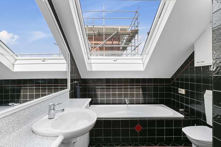 1 Duke Street Mount Victoria_19