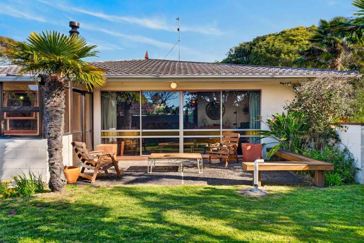22 Gordon Road Te Awanga_12