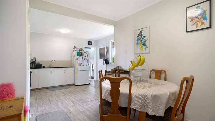 13 Vodanovich Road Te Atatu South_6