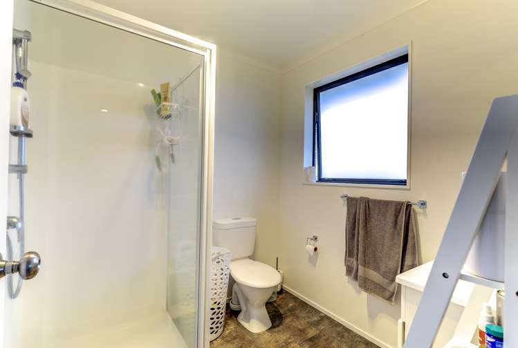 11b Sharaleigh Place Grandview Heights_6