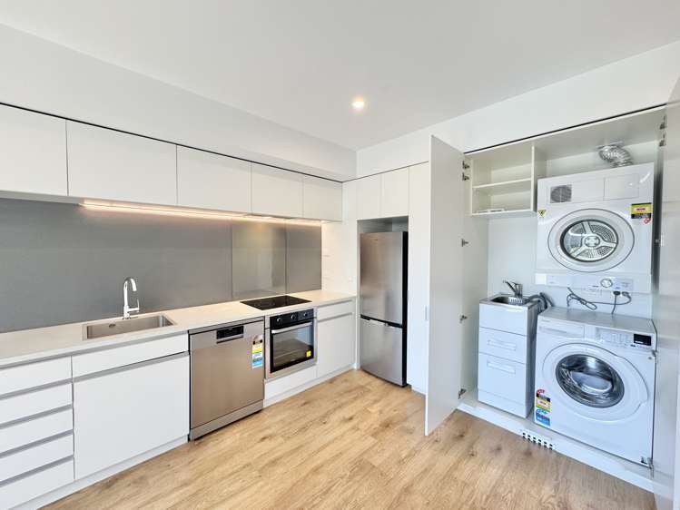 7/6 Waverley Street Sydenham_6