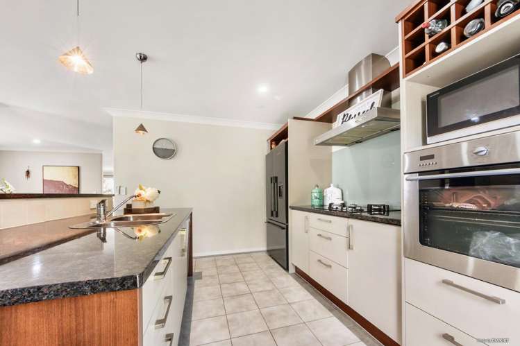3 Bridgefield Crescent Flat Bush_5