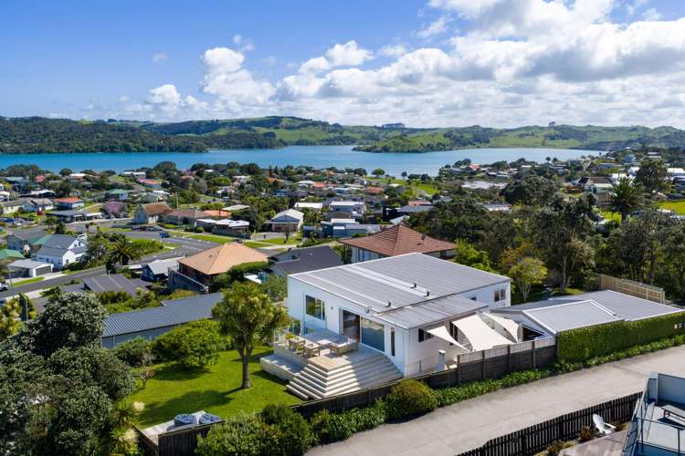 18 Upper Bow Street_3