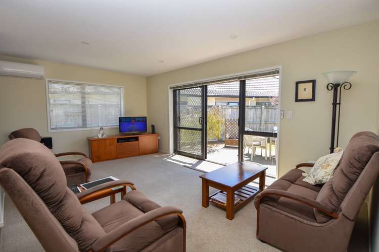 14 Ashmore Park Road Carterton_8