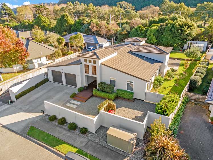 46 Mary Huse Grove Manor Park_24